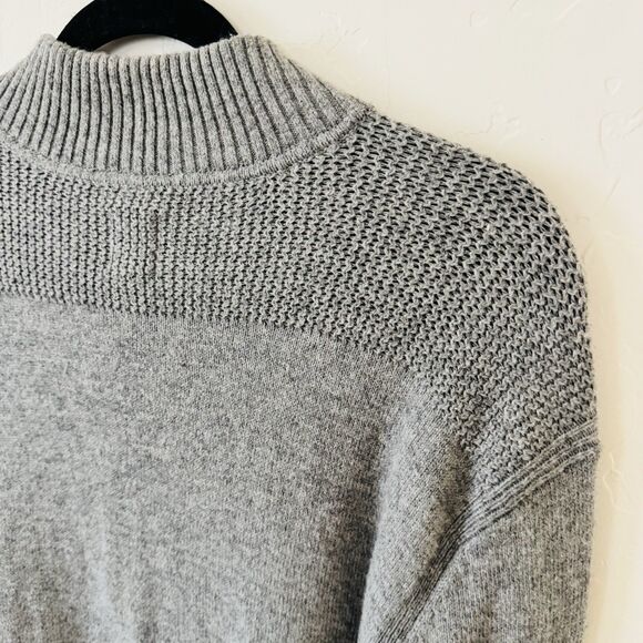 Gap Men’s Mock Neck Grey Sweater Size XL - Picture 8 of 8